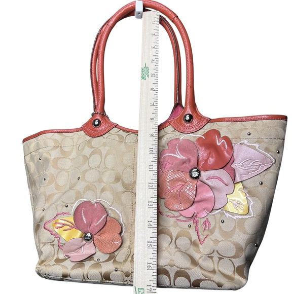 Coach Bleecker Tan beige C Signature Jacquard w/Pink Floral Handbag Tote Bag - Picture 8 of 13